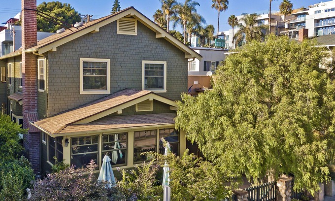 Downtown Cottage | Best Beach Location in Santa Monica! Our Summer Stretches Through Fall!