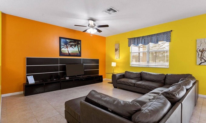 Crystal Cove Villa | Best Deal! Lakefront Pool Villa with Spacious Rooms! Enjoy Resort Amenities