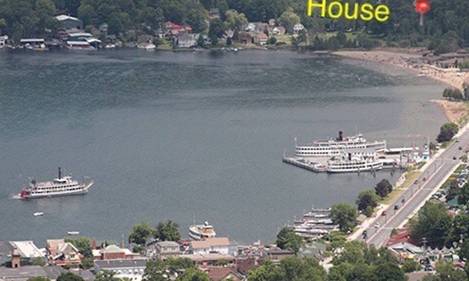 Lake George House | Best family vaca location! Spacious 4 bedroom alongside Million Dollar Beach