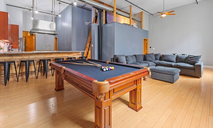 Wholesale District Apartment | Best Location for Conventions, Sports, & Nightlife
