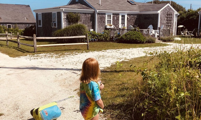 Madaket House | Best of Beach in Madaket-Book for a Great Spot in Nantucket!