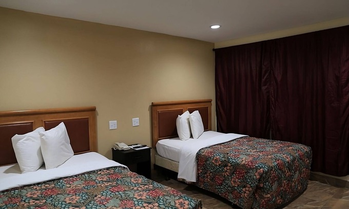 Beeville House | Best Place to Stay in Texas! 4 Convenient Units, Pets Allowed, Free Parking