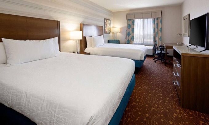 Albuquerque House | Best Place to Unwind! Pet-friendly, Indoor Pool, Free Shuttle, Free Parking!