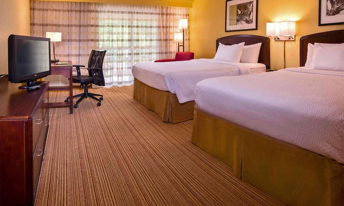 Durham Hotel | Best Place to Unwind! 2 Relaxing Units, Free Parking, Pets Allowed, Pool