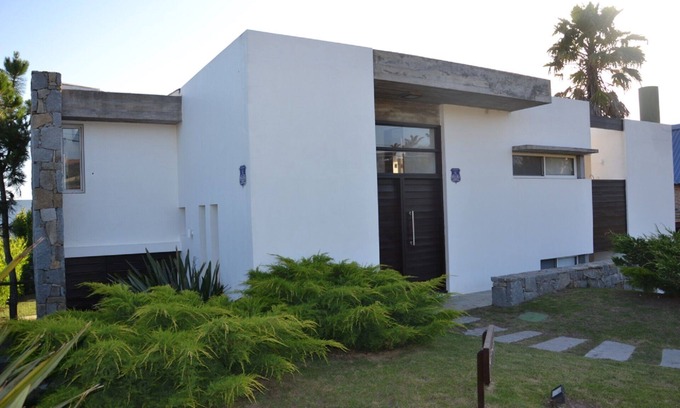El Chorro House | Best Villa in Manantiales (Punta del Este)