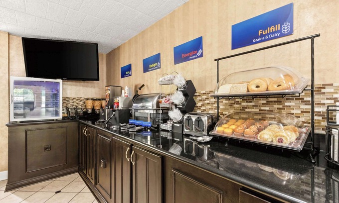 Hazlet Hotel | Best Western Hazlet Inn