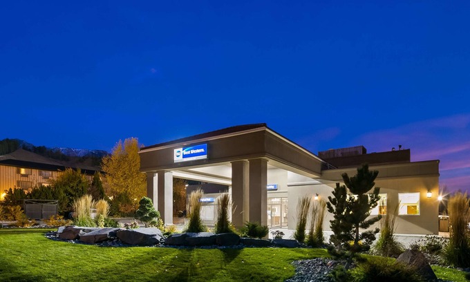 Golden Hotel | Best Western Mountainview Inn