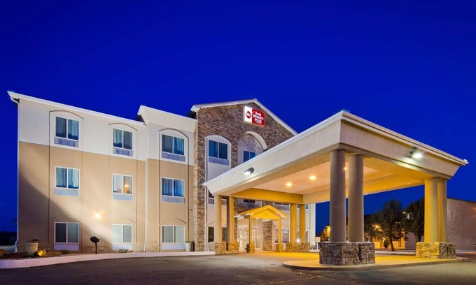 East Las Vegas Hotel | Best Western Plus Montezuma Inn and Suites