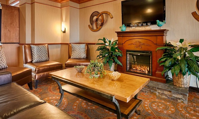 Mitchell Hotel | Best Western Plus Pontoon Beach