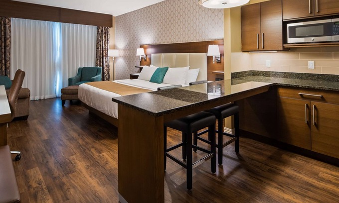 Terra Nova Hotel | Best Western Plus St. John's Airport Hotel and Suites