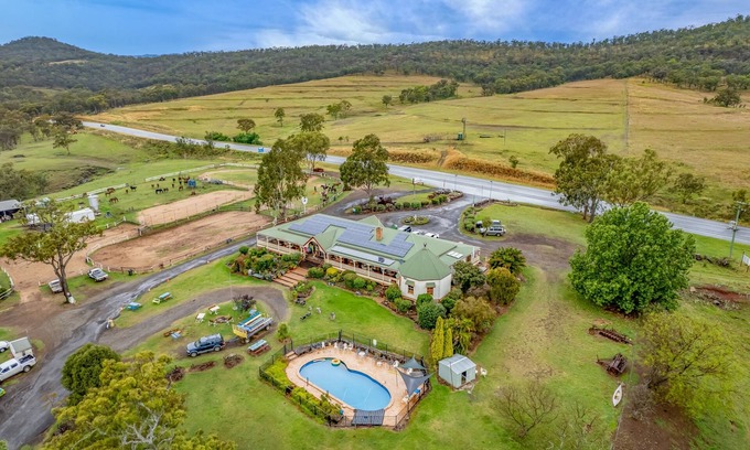 Tregony RV Rental | Bestbrook Mountain Resort