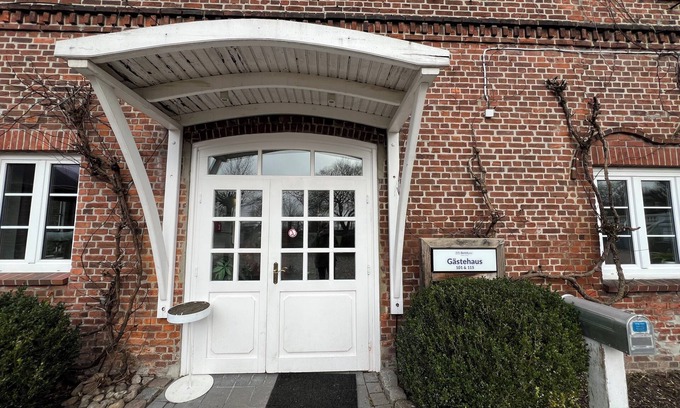 Pinneberg House | Bett4you Weidenhof