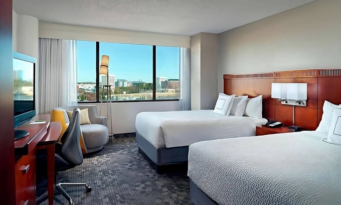 Cumberland Hotel | Better Choice for your Vacation! Indoor Pool, Pets Allowed