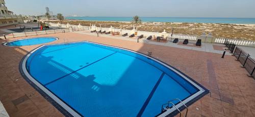 Al Hamra Village Apartment | Big 2br Apartment close to the sea and Golf course