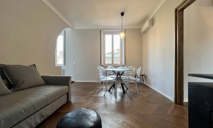 Centro Storico House | BIG Historical Colonne