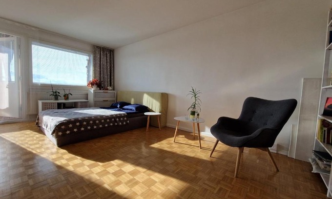 Kerava House | Big room with balcony in a shared apartment in the center of Kerava