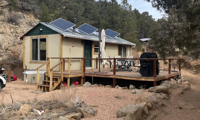 Cotopaxi Cabin | Big Tiny in the Sangres Mountains Off-grid location with lot's of charm!