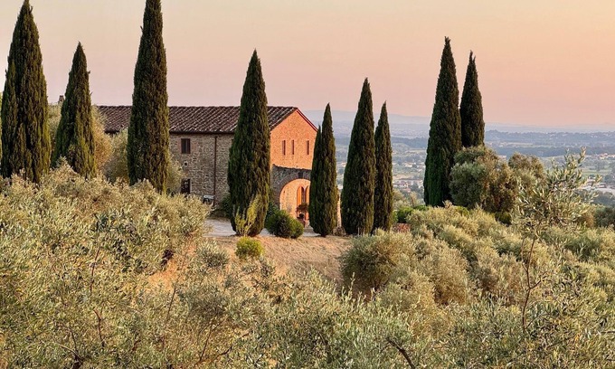 Larciano Apartment | Bioagriturismo Benessere LA COLLINA - LA MAGNOLIA - with a magnificent view