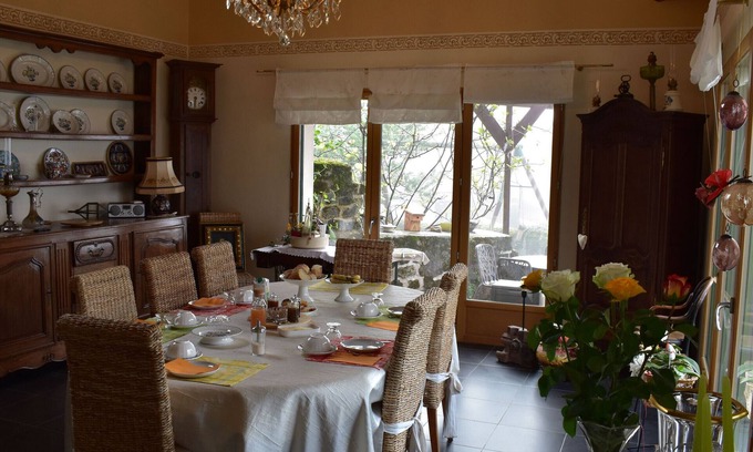 Dun-sur-Meuse Bed & Breakfast | Bioclimatic house with view of the Meuse