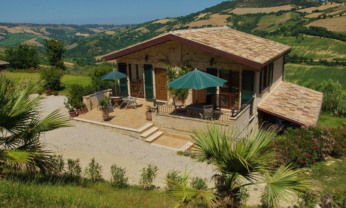 Ripatransone Apartment | Biological apartment "L'Olivo" of "La Casa di Petra" on the Adriatic coast