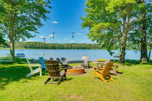 Bitely House | Bitely Cottage Rental Fire Pit and Beach!