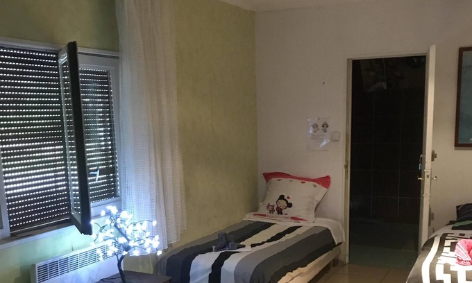 Ruaudin Bed & Breakfast | BITO room at Gué Des Boires