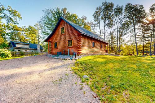 Tomahawk House | Black Bear Cabin