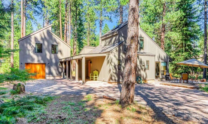 Black Butte Ranch House | Black Butte Ranch Golf Home 212