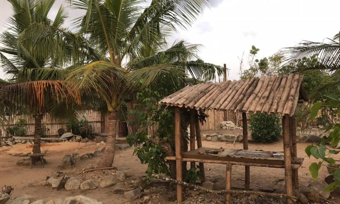 Busua Ski Chalet | Black Cotton Beach Houses