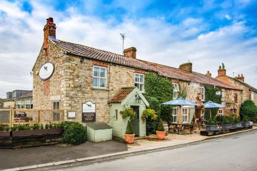 Kirkby Fleetham Hotel | Black Horse Inn