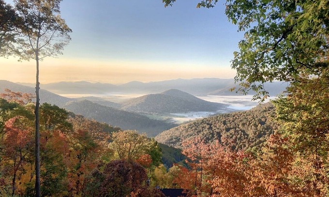 Laurel Ridge House | Black Mountain Retreat: Newly Renovated Luxury, Game Room, VIEWS, Hot Tub