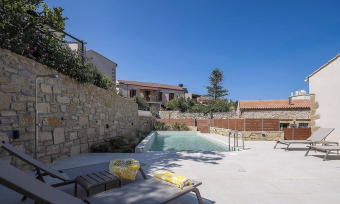 Spilia Villa | Blend of Traditional Elegance and Modern Comfort by etouri
