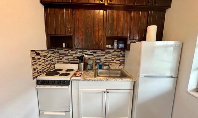 Riviera Beach Apartment | Bliss on the Marina!