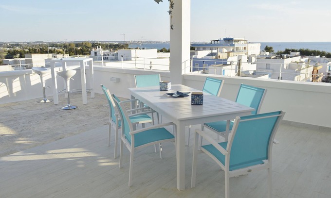 Lido Conchiglie House | Blu OltreMare Apartment - with panoramic terrace -