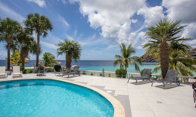 Sint Michiel Hotel | Blue Bay Beach Apartments