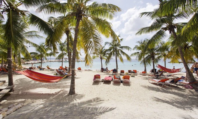 Sint Michiel Apartment | Blue Bay Ocean View Apartment