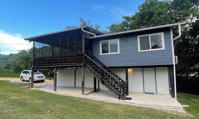 Spanish Lookout House | Blue House Bungalow