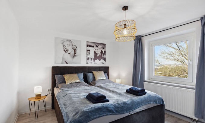 Hof Apartment | Blue Lagoon: Luxus Apartment, incl. office & parking spots
