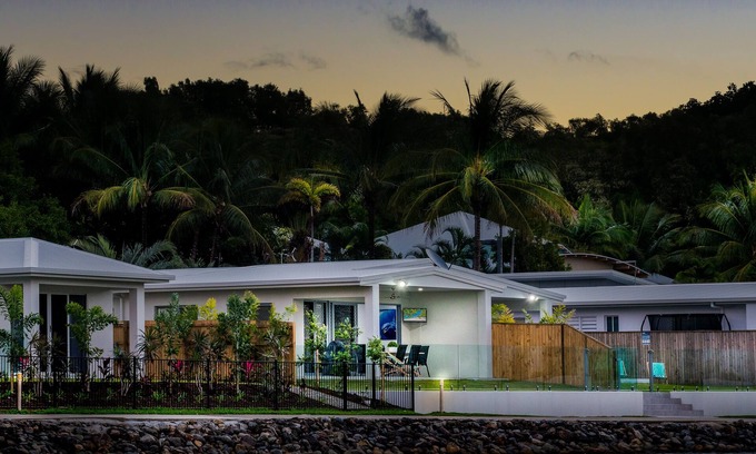 Trinity Beach Villa | Blue Lagoon Villa B