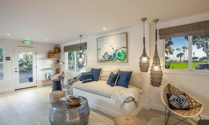 East Beach Hotel | Blue Sands Inn, A Kirkwood Collection Hotel