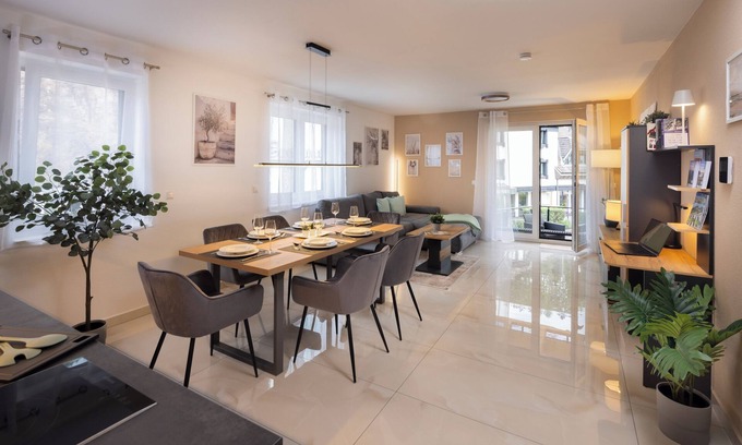 Schonegrund Apartment | Blue Sky Flat apartment for up to 6 people, 73m², south-facing balcony, Black Forest PLUS, 1st floor