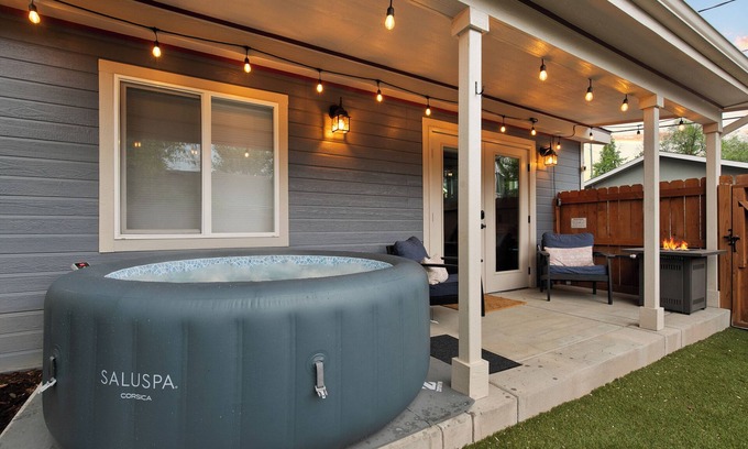 Central Colorado Springs House | Blue Spruce-Close to DT-Hot Tub-Newly Remodeled