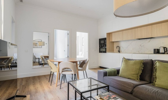 Hispanoamerica Apartment | Blueground | Bernabeu, AC & w/d, near stadium