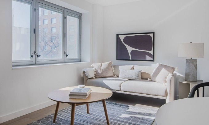 Brooklyn Heights Apartment | Blueground | Brooklyn Heights, rooftop, nr Brooklyn Bridge