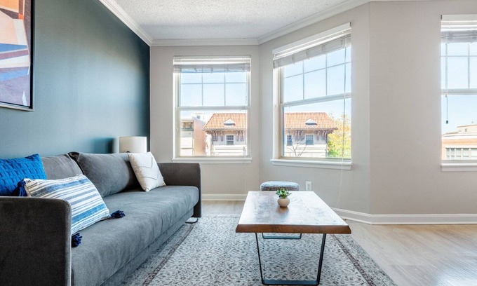 Logan Circle Apartment | Blueground | Logan Circle, rooftop, nr Dupont Circle