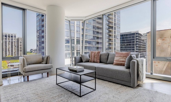 South Loop Apartment | Blueground | South Loop, pool & gym, nr Grant Park