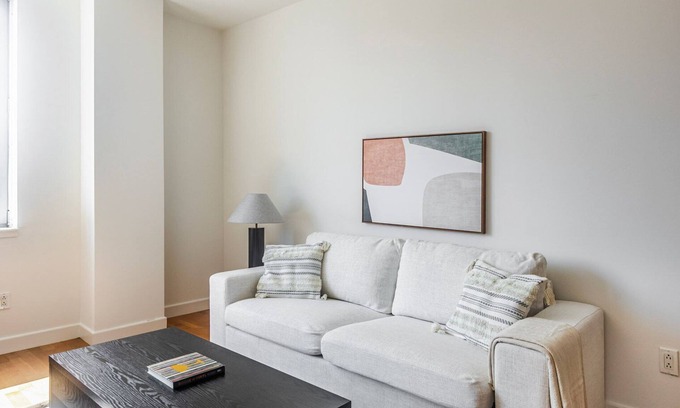 Tribeca Apartment | Blueground | Tribeca, pool, nr City Hall