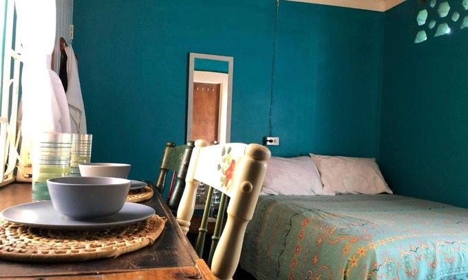 Albion House | BnB SoMom Mobay Lodging