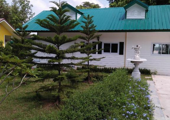 Mukdahan Bed & Breakfast | Bo Tree Cottage on The River