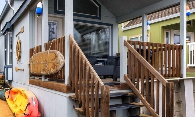 Fort Bragg House | Boat House - Right on the dock facing the historic Noyo Harbor and the Pacific ocean itself